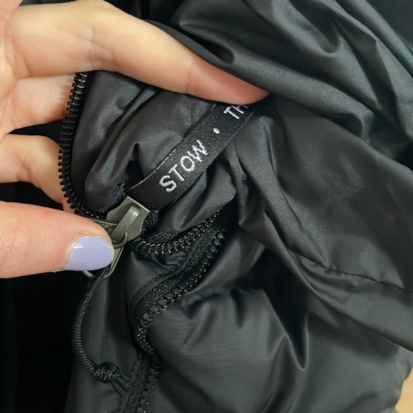 North face Puffer 700-Fill Power Down Vest - Picture 6 of 6